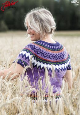 'Bubbelgum' - kortermet genser med mønstret bærestykke 